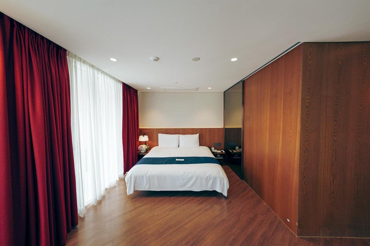 Hotel Sirius Jeju Exterior photo